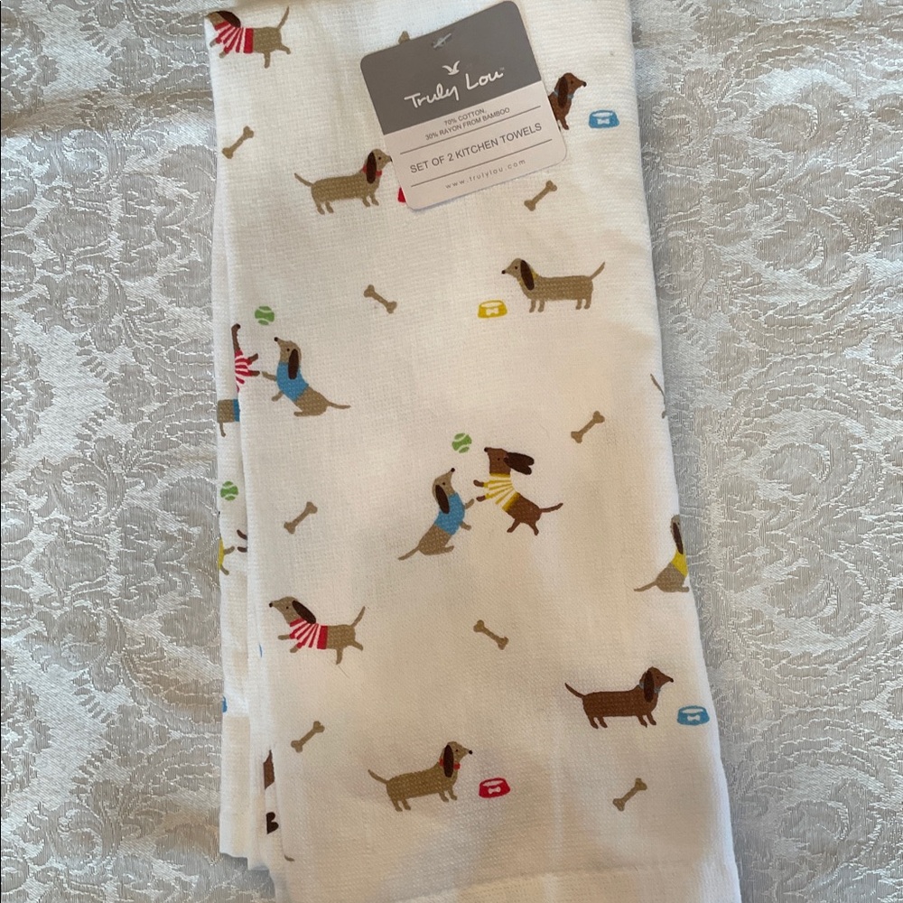 TRULY Lou dachshund Pattern Kitchen Towels - Picture 2 of 7